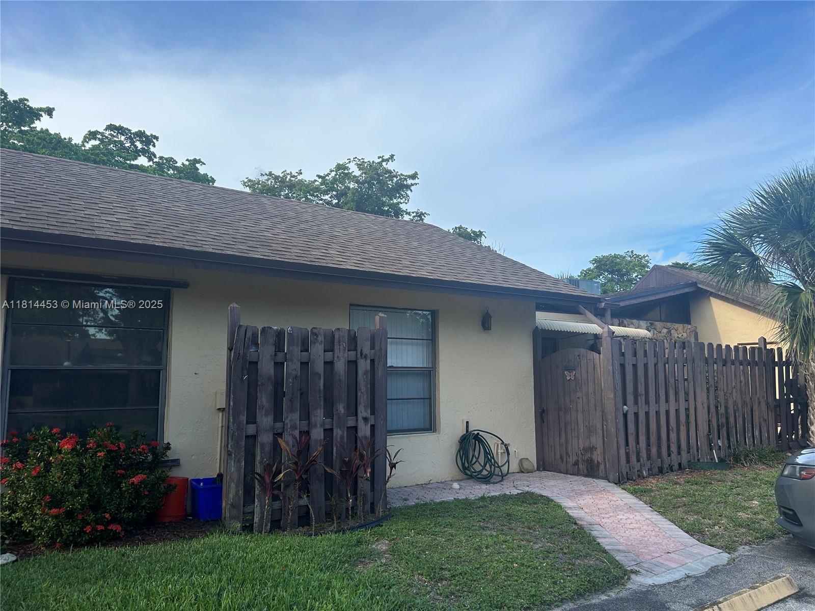 110 Gate Rd #2-64