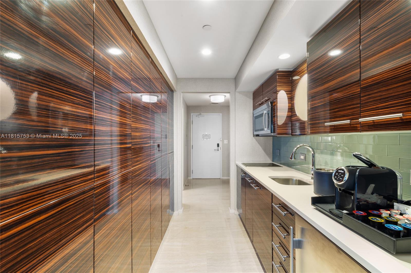 551 N Fort Lauderdale Bch Blvd #H1007 Fort Lauderdale, FL 33304