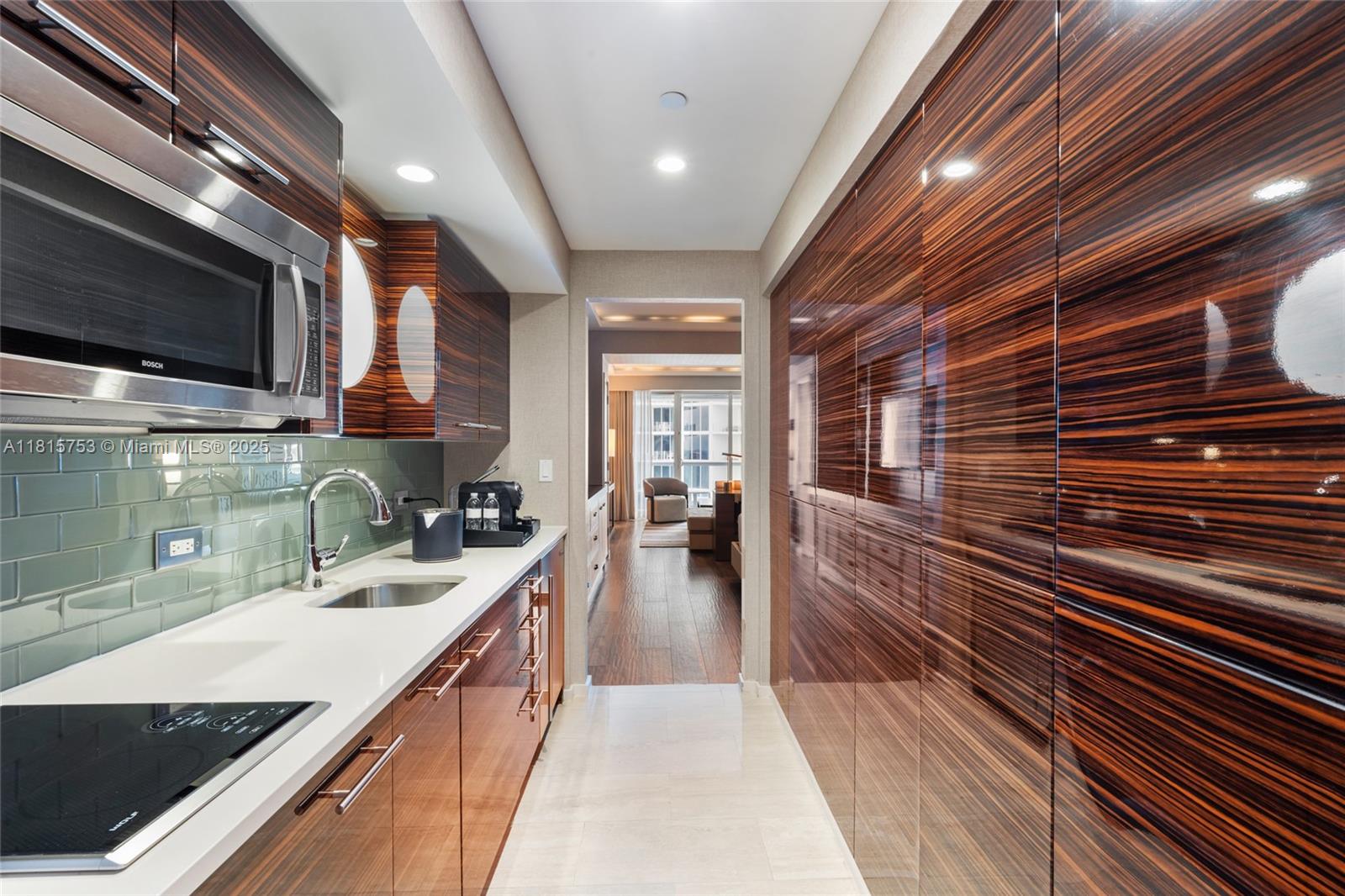 551 N Fort Lauderdale Bch Blvd #H1007 Fort Lauderdale, FL 33304