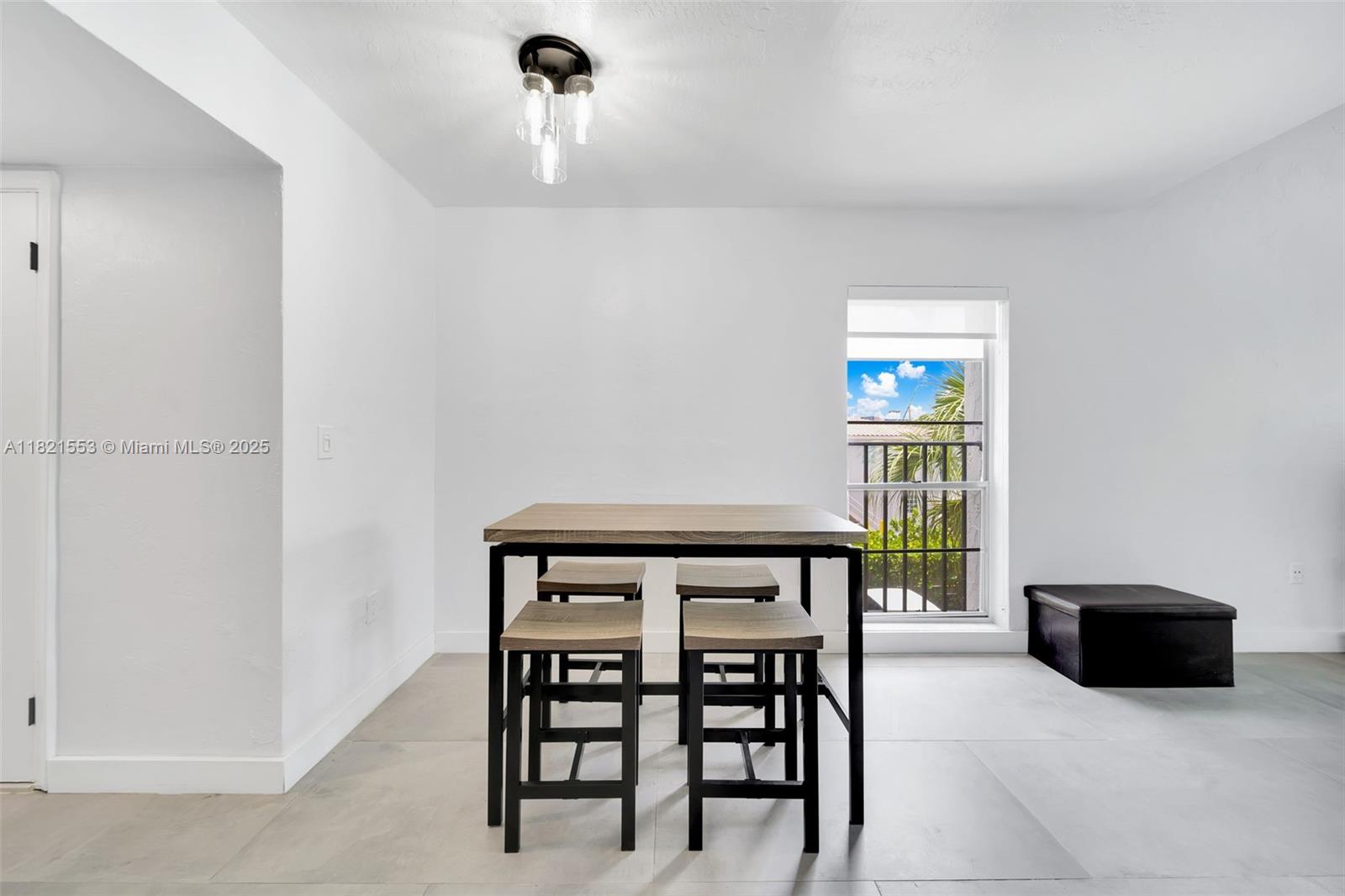 6900 N Kendall Dr #A303 Pinecrest, FL 33156