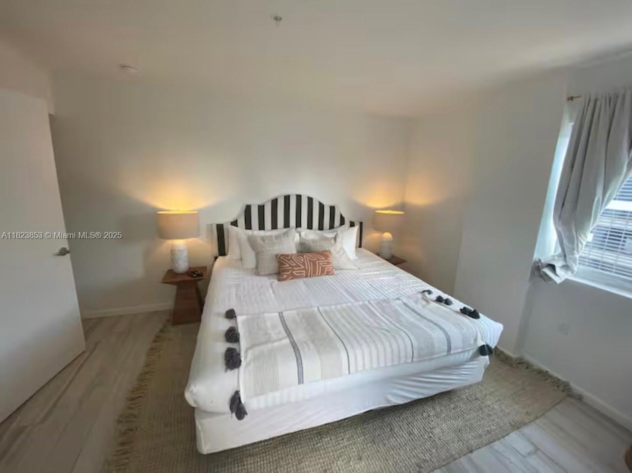 image Emilia Condo23