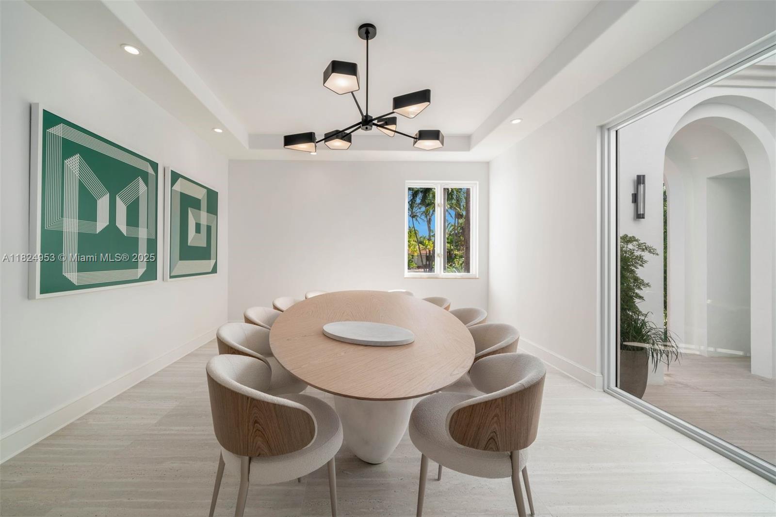 220 S Island Is Golden Beach, FL 33160