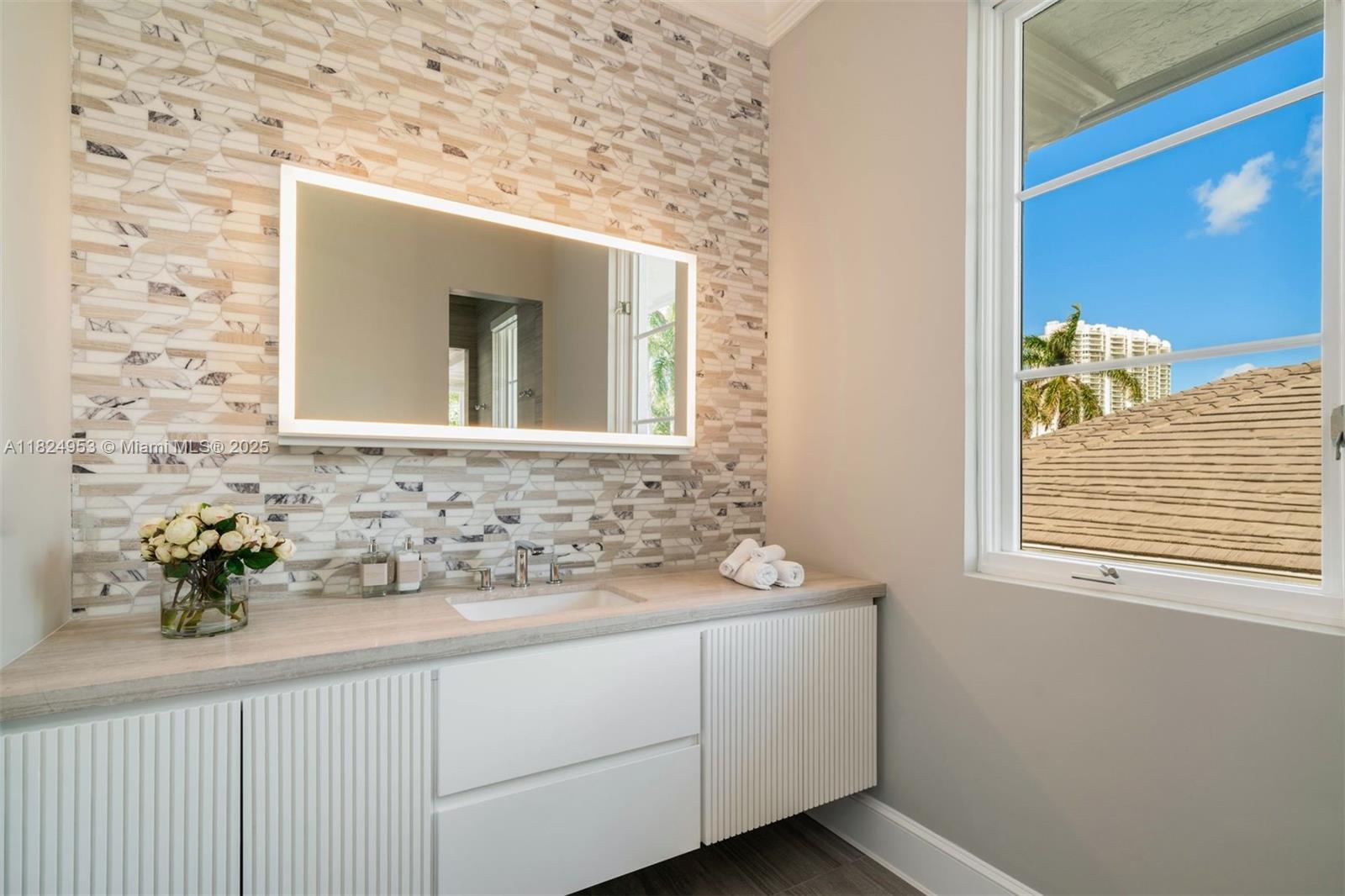 220 S Island Is Golden Beach, FL 33160