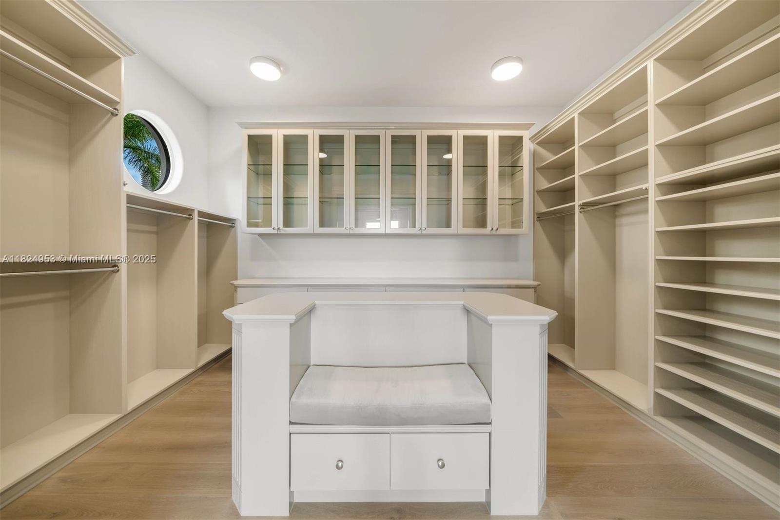 220 S Island Is Golden Beach, FL 33160