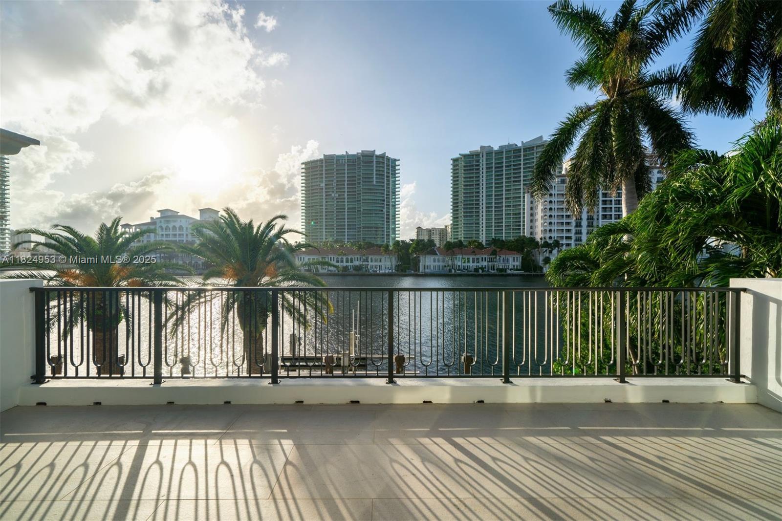 220 S Island Is Golden Beach, FL 33160