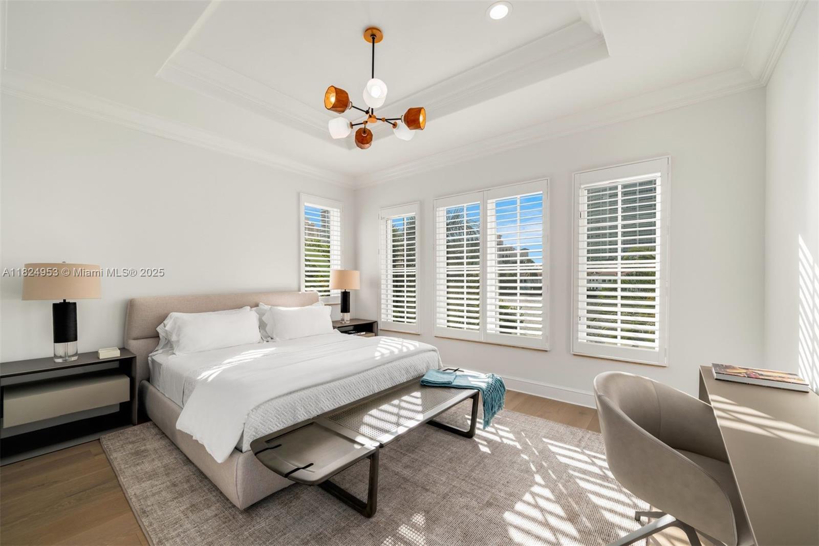 220 S Island Is Golden Beach, FL 33160