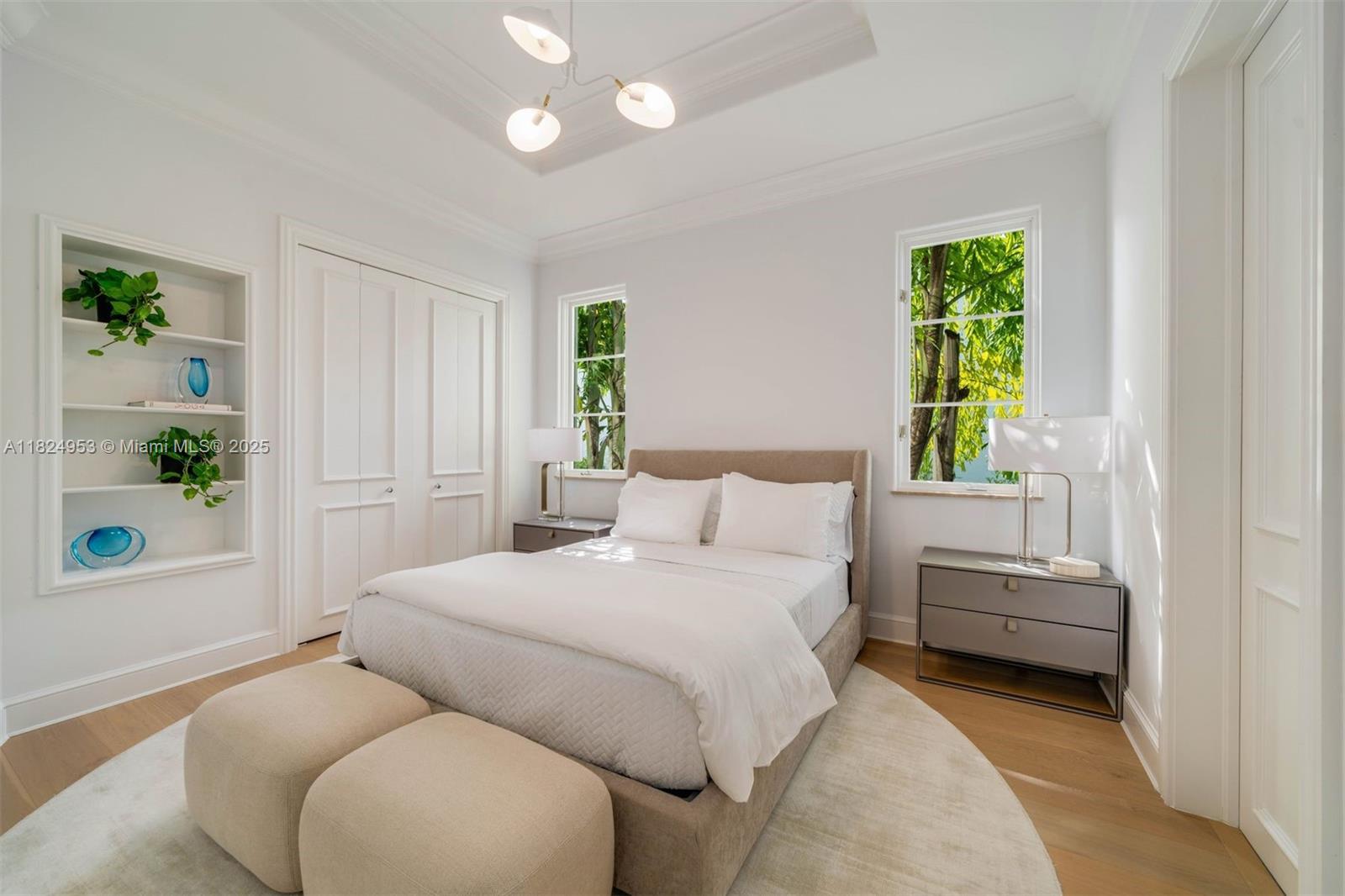 220 S Island Is Golden Beach, FL 33160