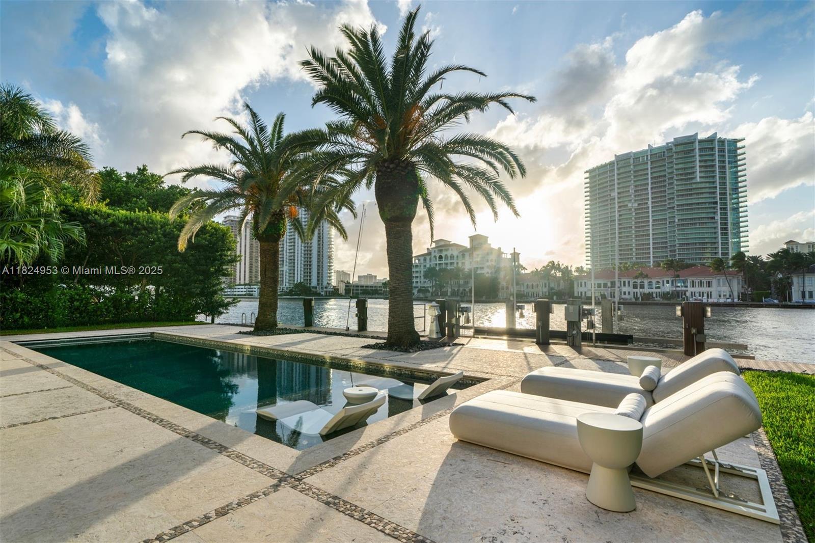 220 S Island Is Golden Beach, FL 33160