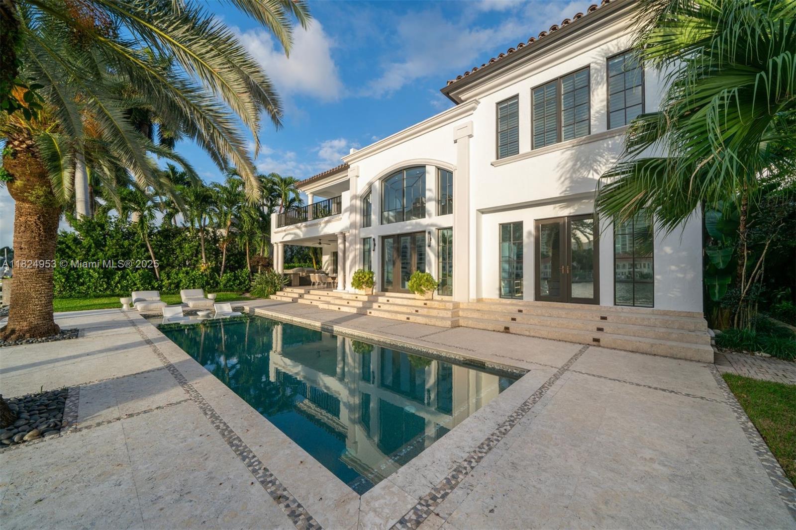 220 S Island Is Golden Beach, FL 33160