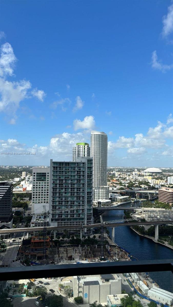 image Reach Condo11