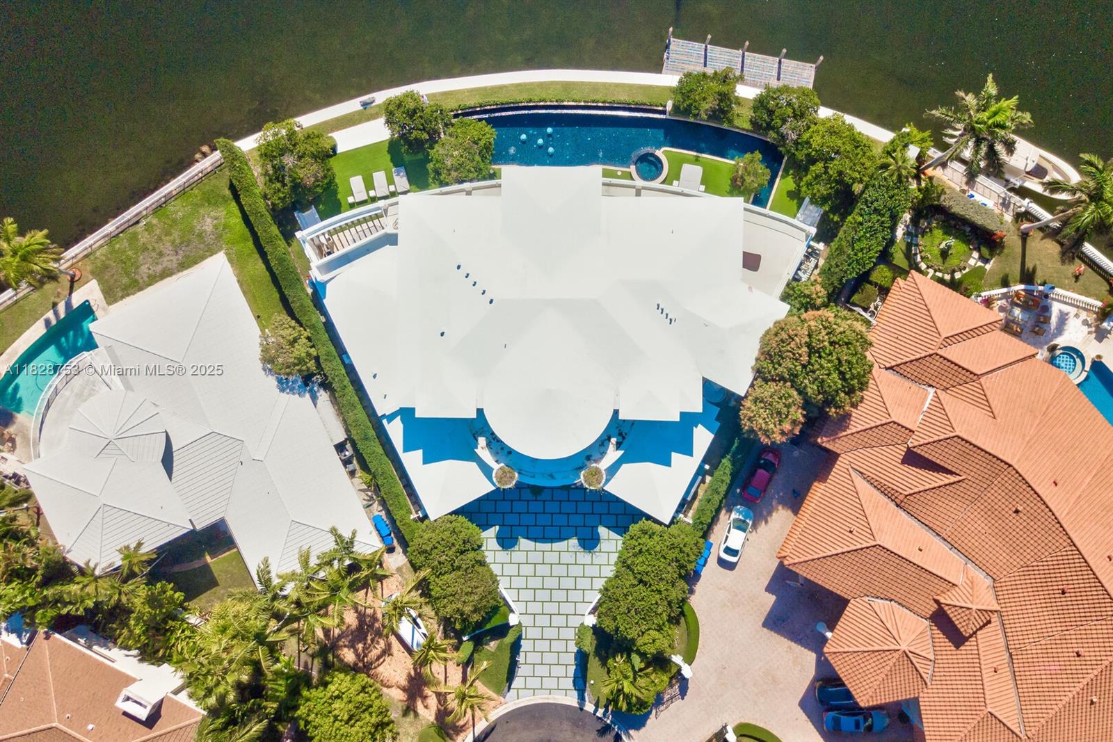 142 S Island Golden Beach, FL 33160