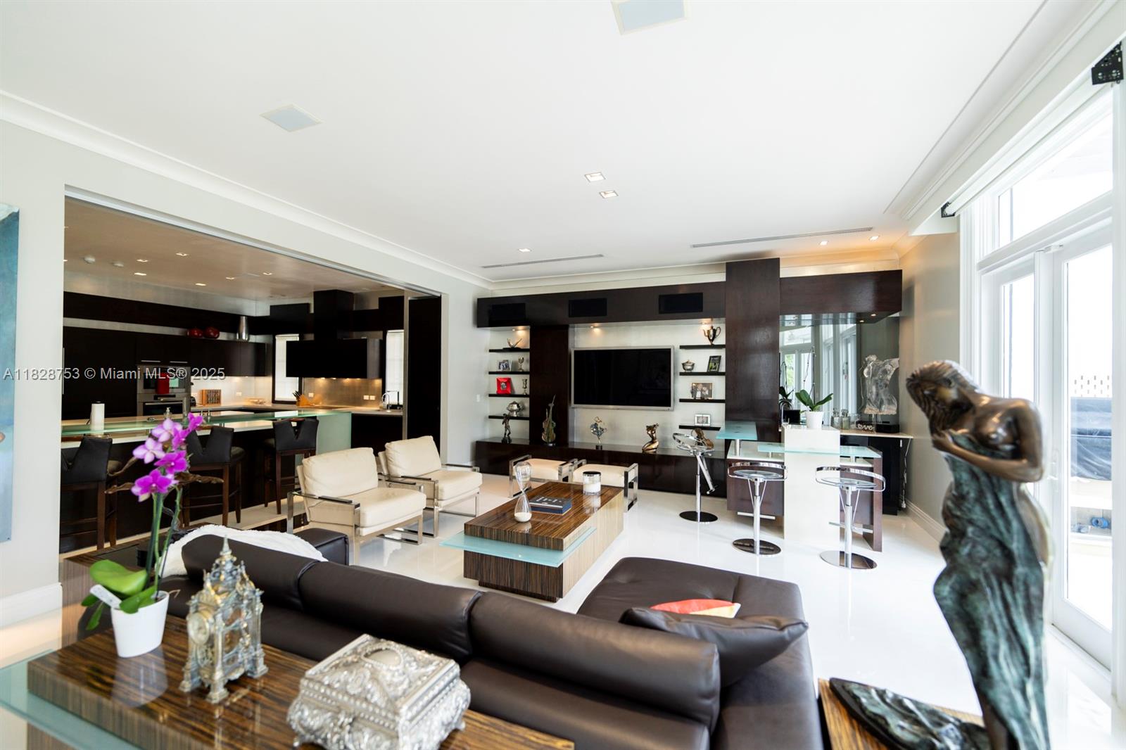 142 S Island Golden Beach, FL 33160