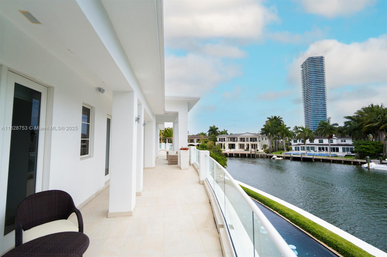 142 S Island Golden Beach, FL 33160