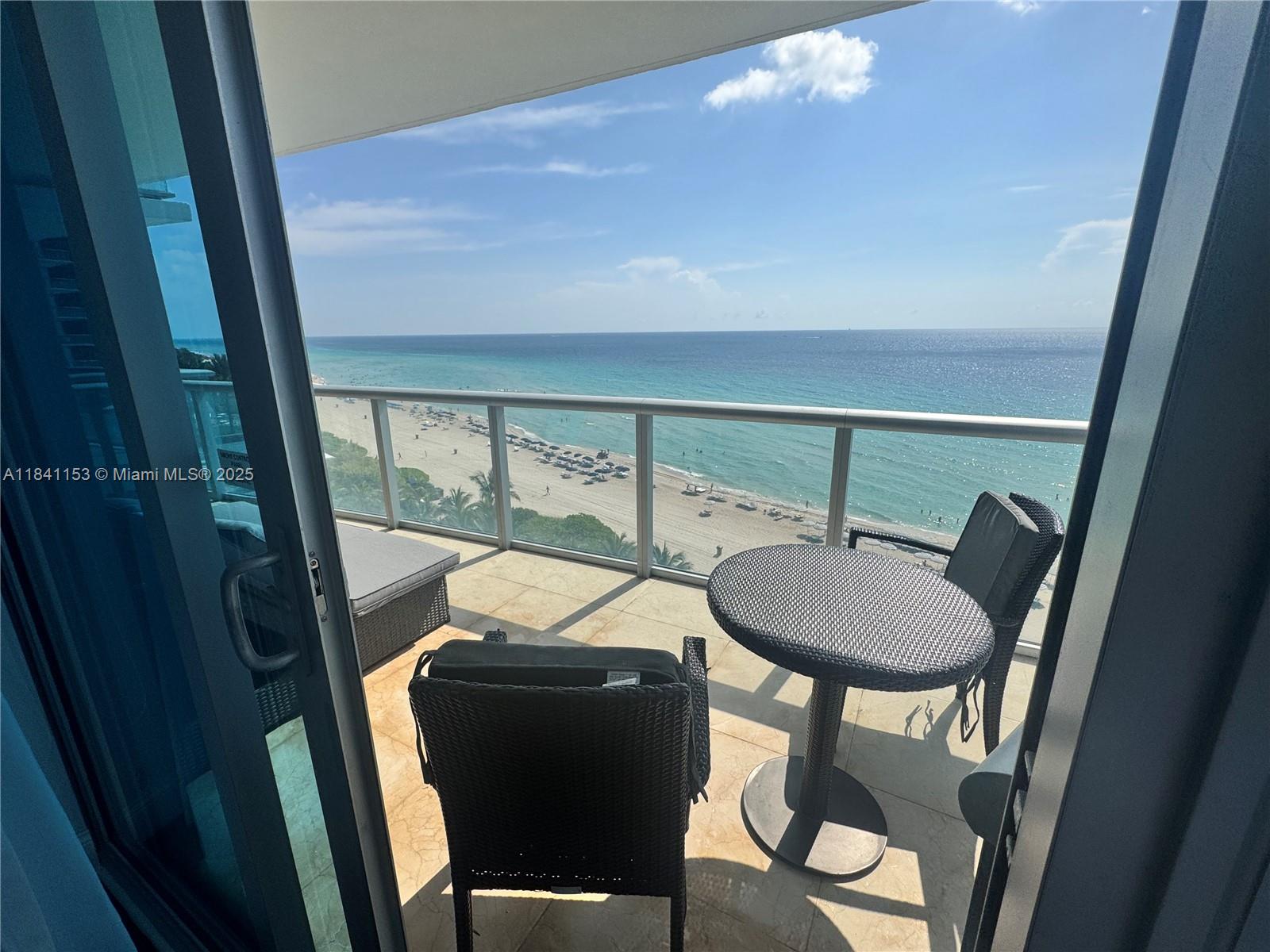 image Jade Beach Condo14