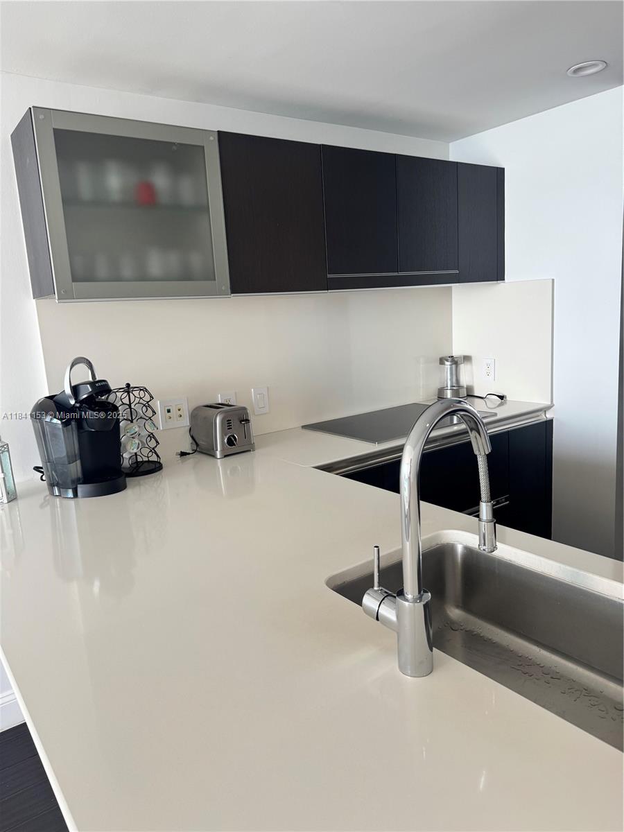 image Jade Beach Condo25