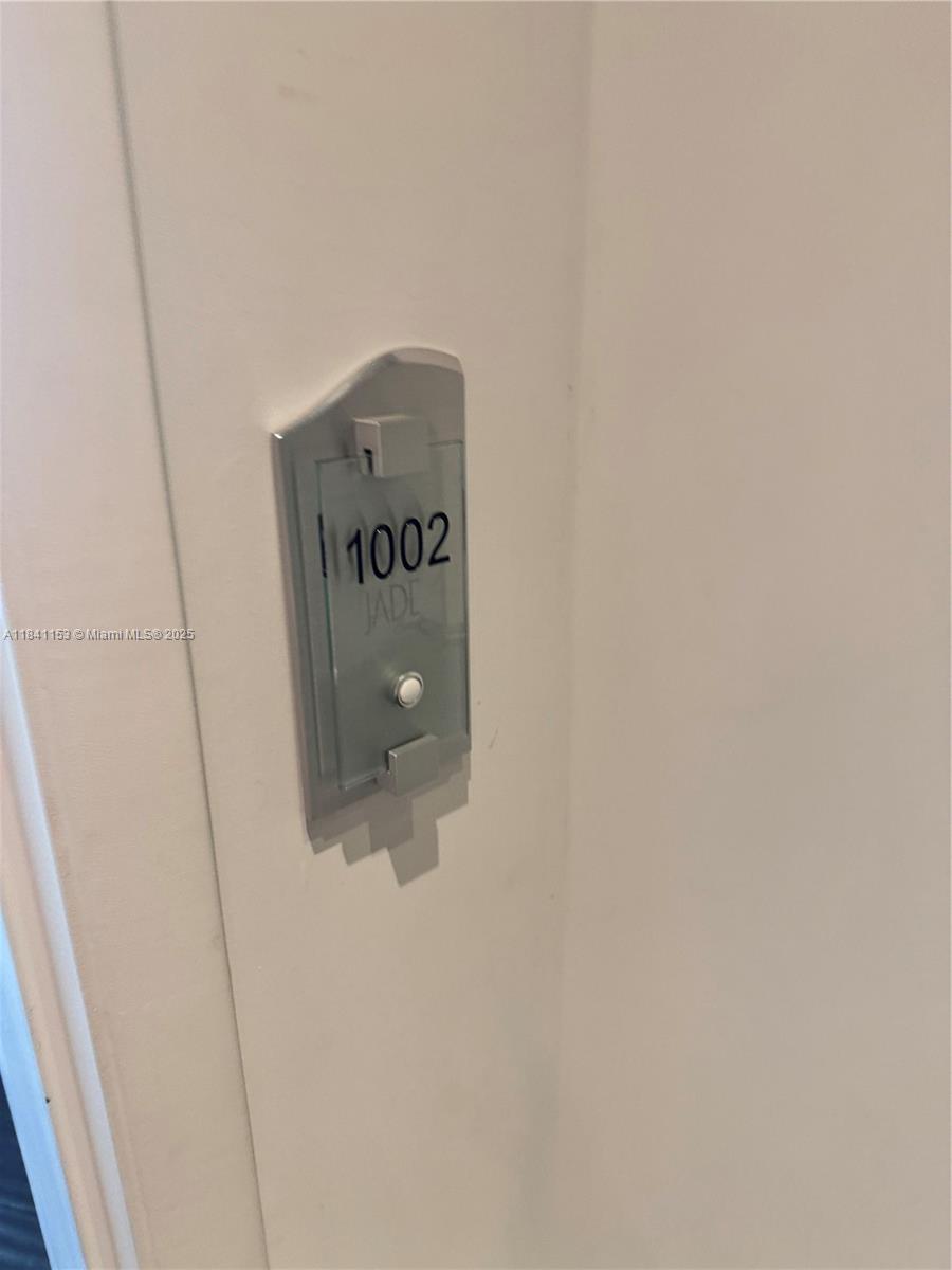 image Jade Beach Condo32