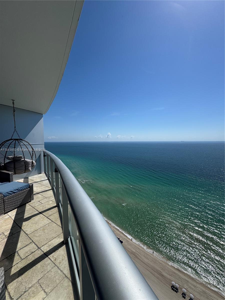 17001 Collins Ave #3005