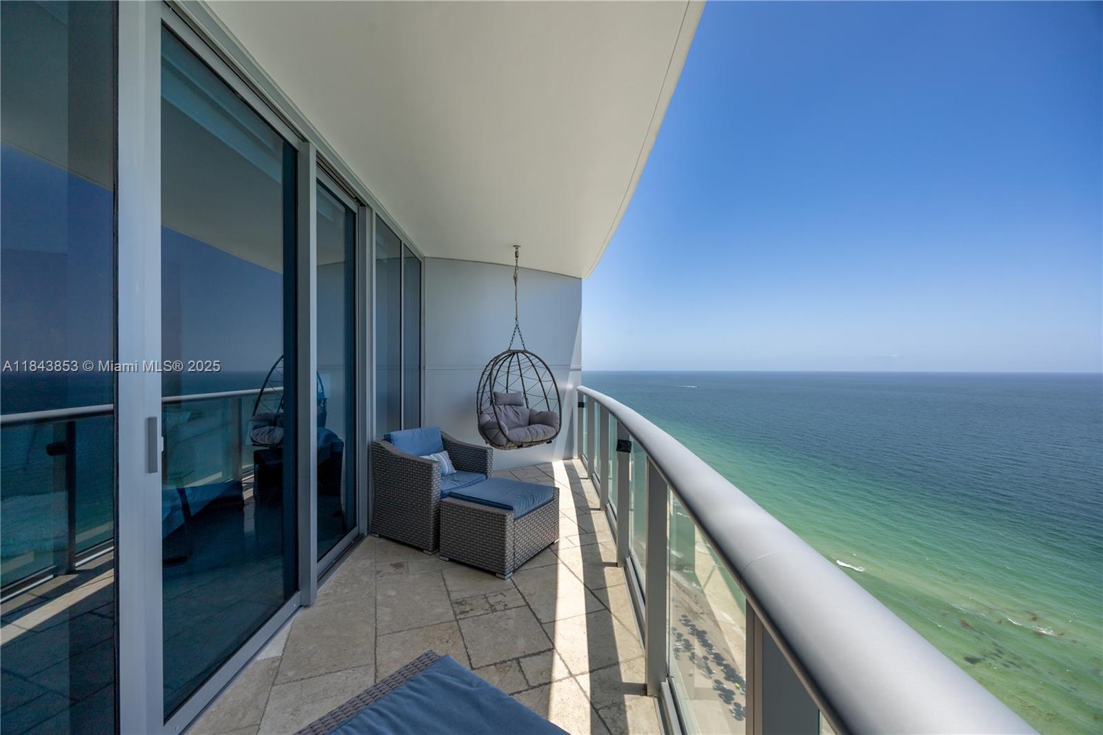 image Jade Beach14