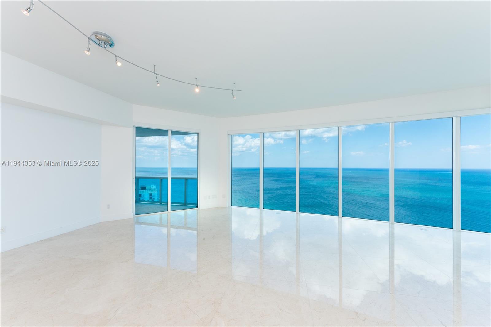2711 S Ocean Dr #3302