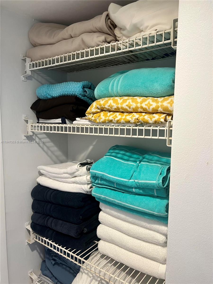 image THE DECOPLAGE CONDO9