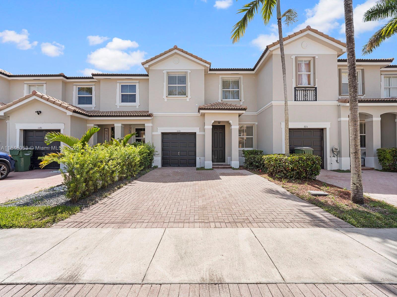 1070 NE 42nd Ave
