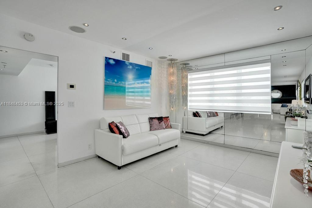 834 Ocean Dr #507/509 Miami Beach, FL 33139