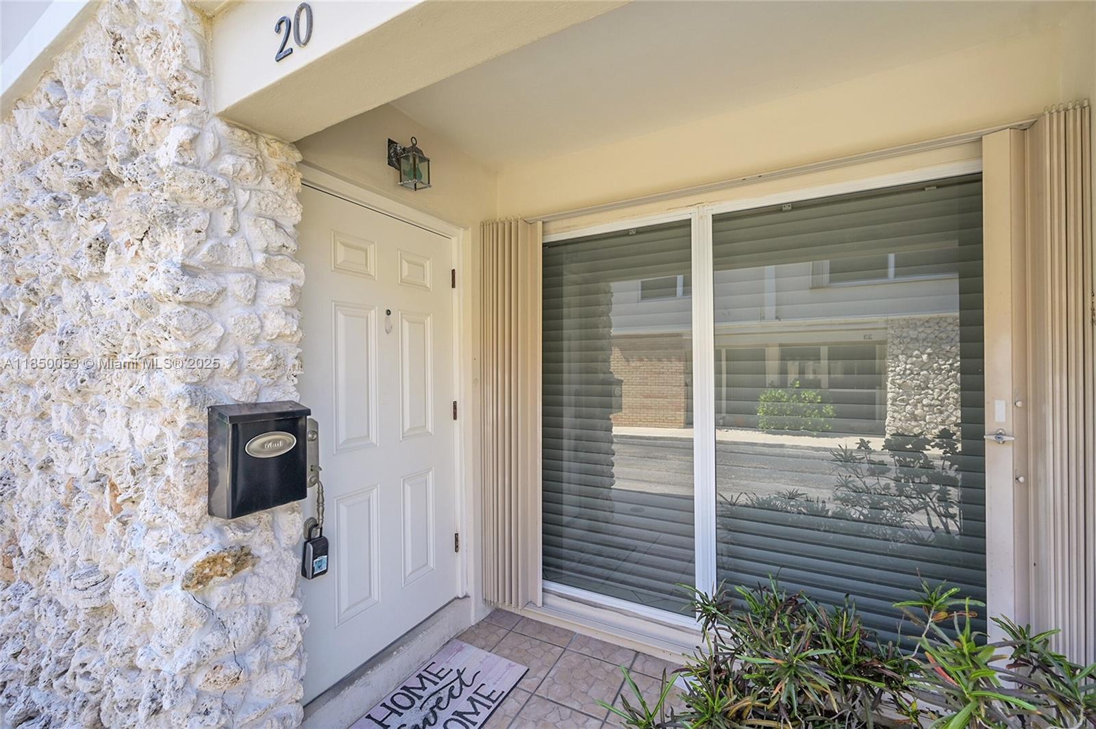 5555 N Ocean Blvd #20
