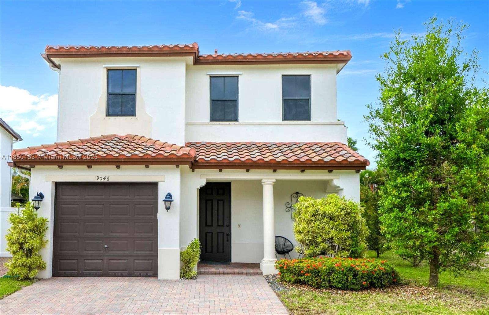 9046 SW 36th Mnr