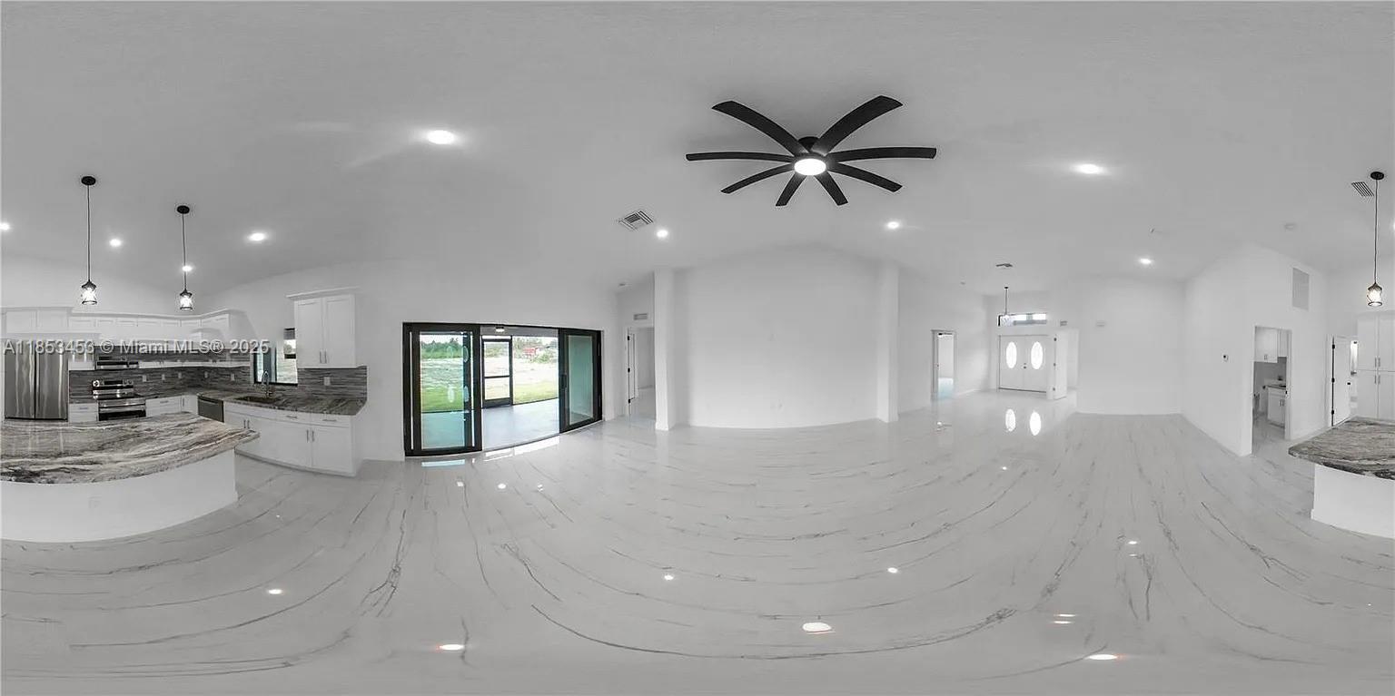 7897 16th Ter La Belle, FL 33935 7897 16th Ter La Belle, FL 33935