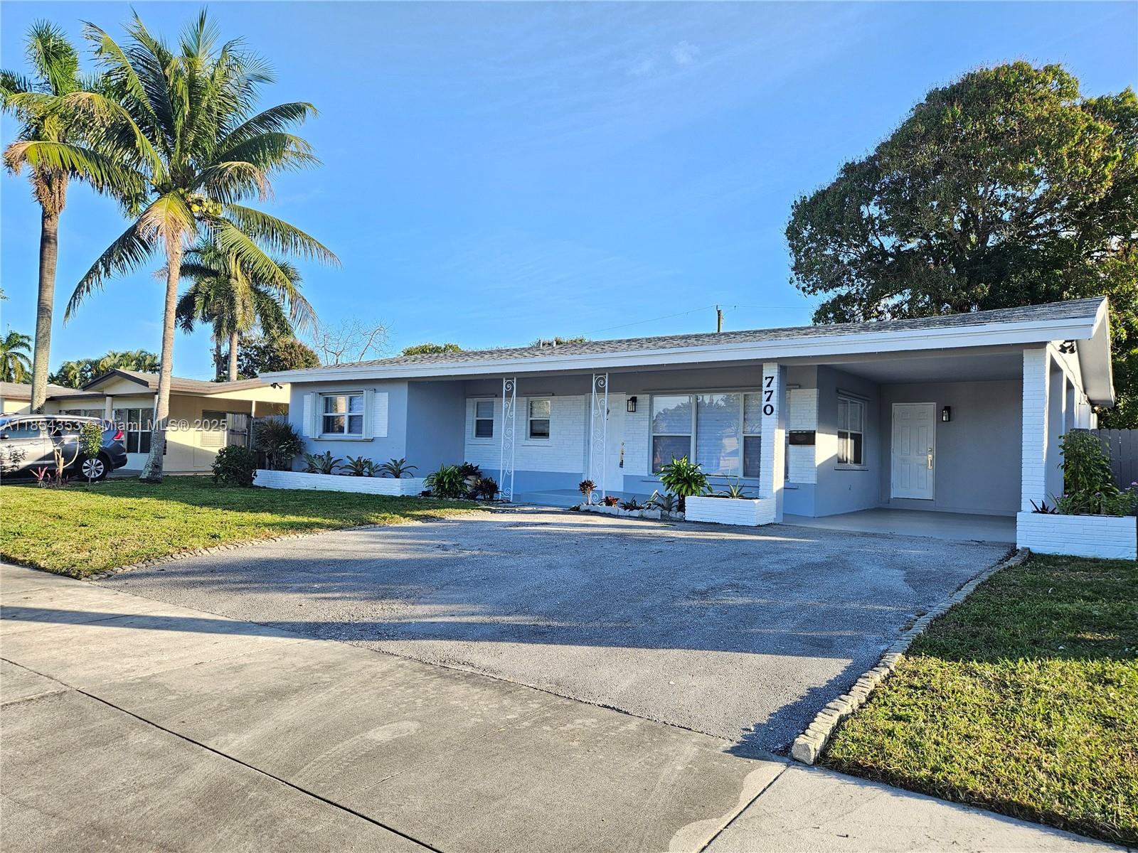 770 NW 38th St
