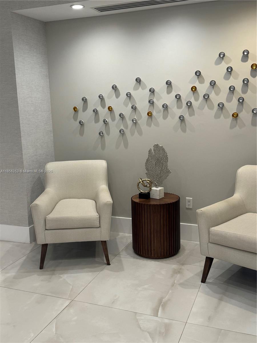 3001 S Ocean Dr #225,Hollywood, FL 33019