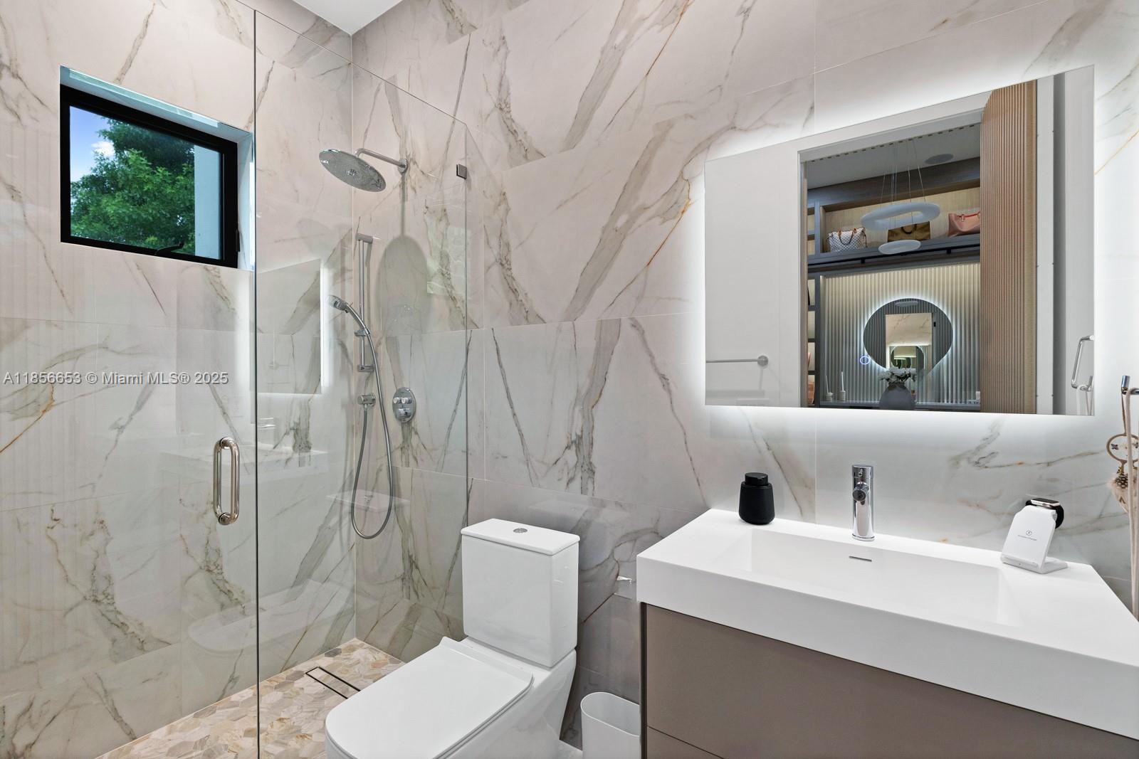 80 NW 129th Ave Miami, FL 33182