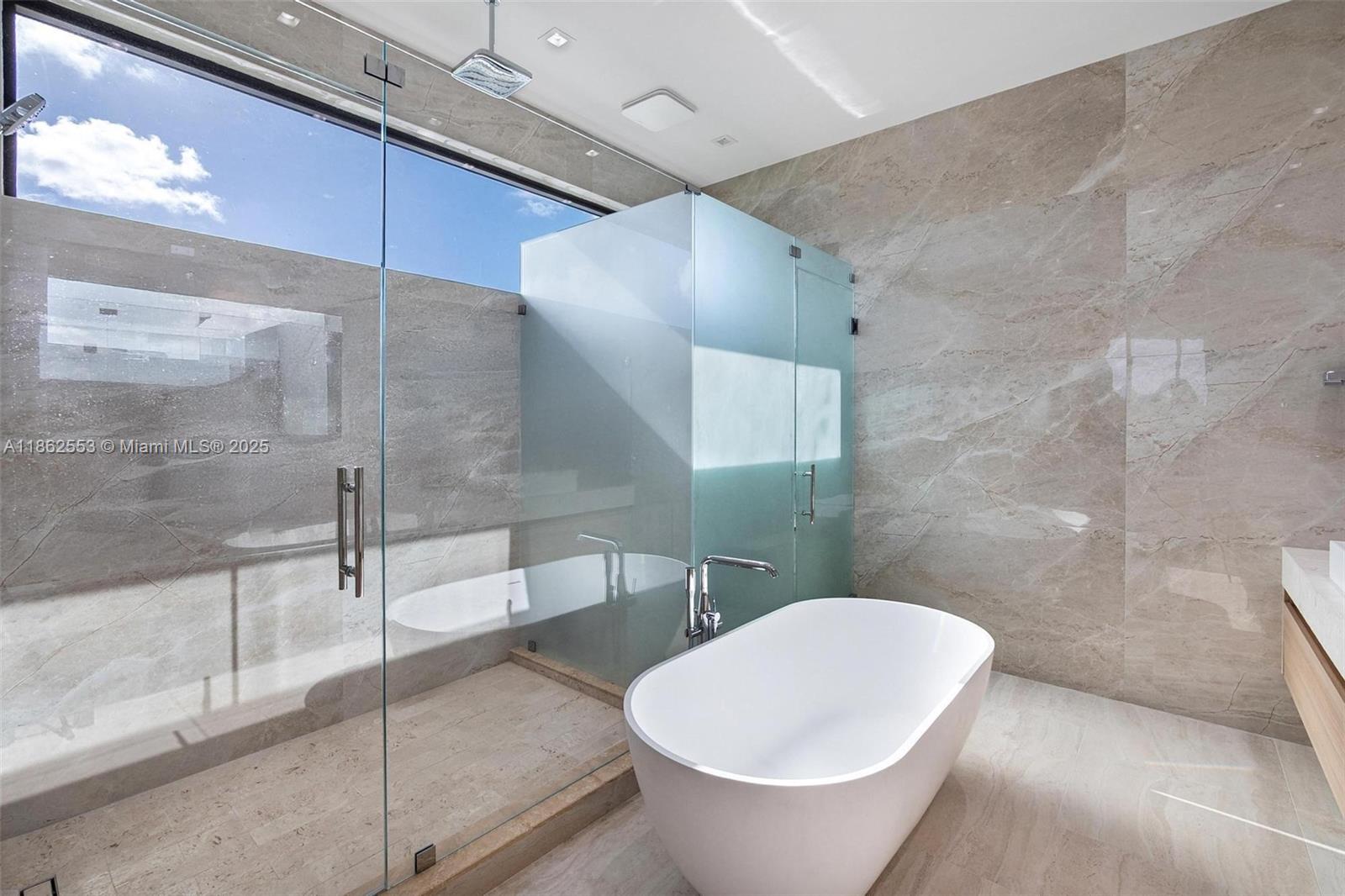 1351 SW 16th St Miami, FL 33145