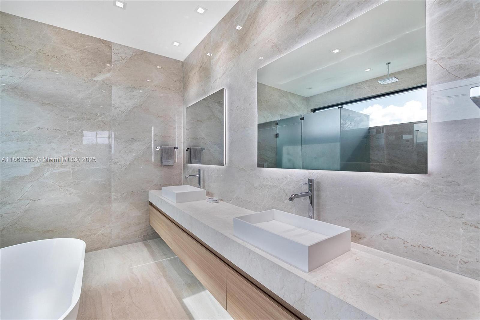 1351 SW 16th St Miami, FL 33145