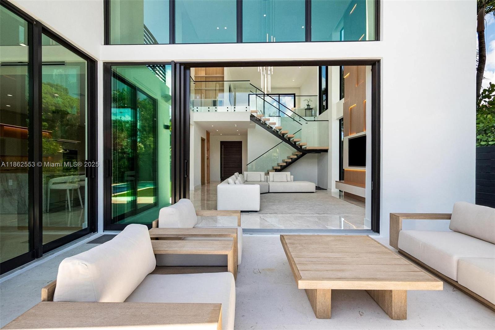 1351 SW 16th St Miami, FL 33145