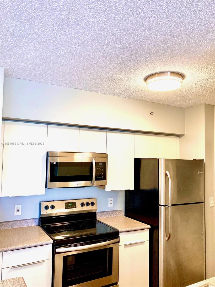1919 Van Buren St #321A