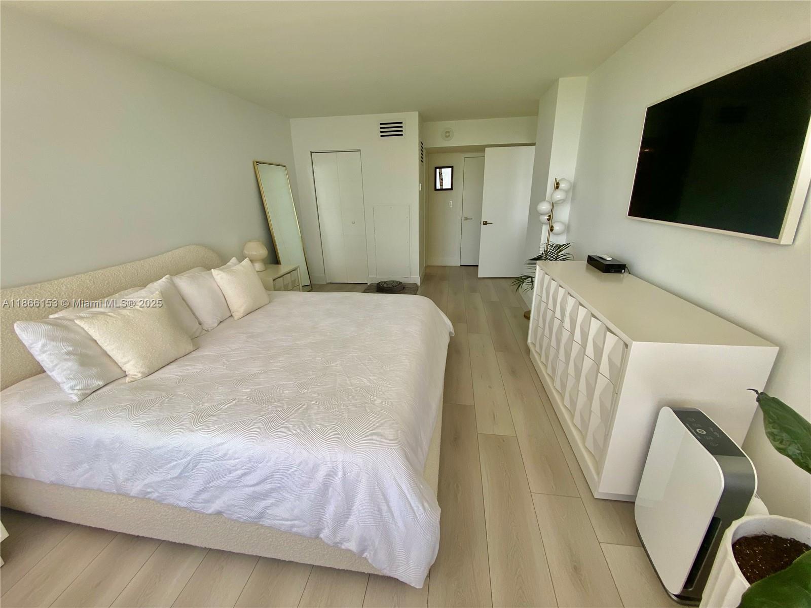 780 NE 69th St #1407,Miami, FL 33138