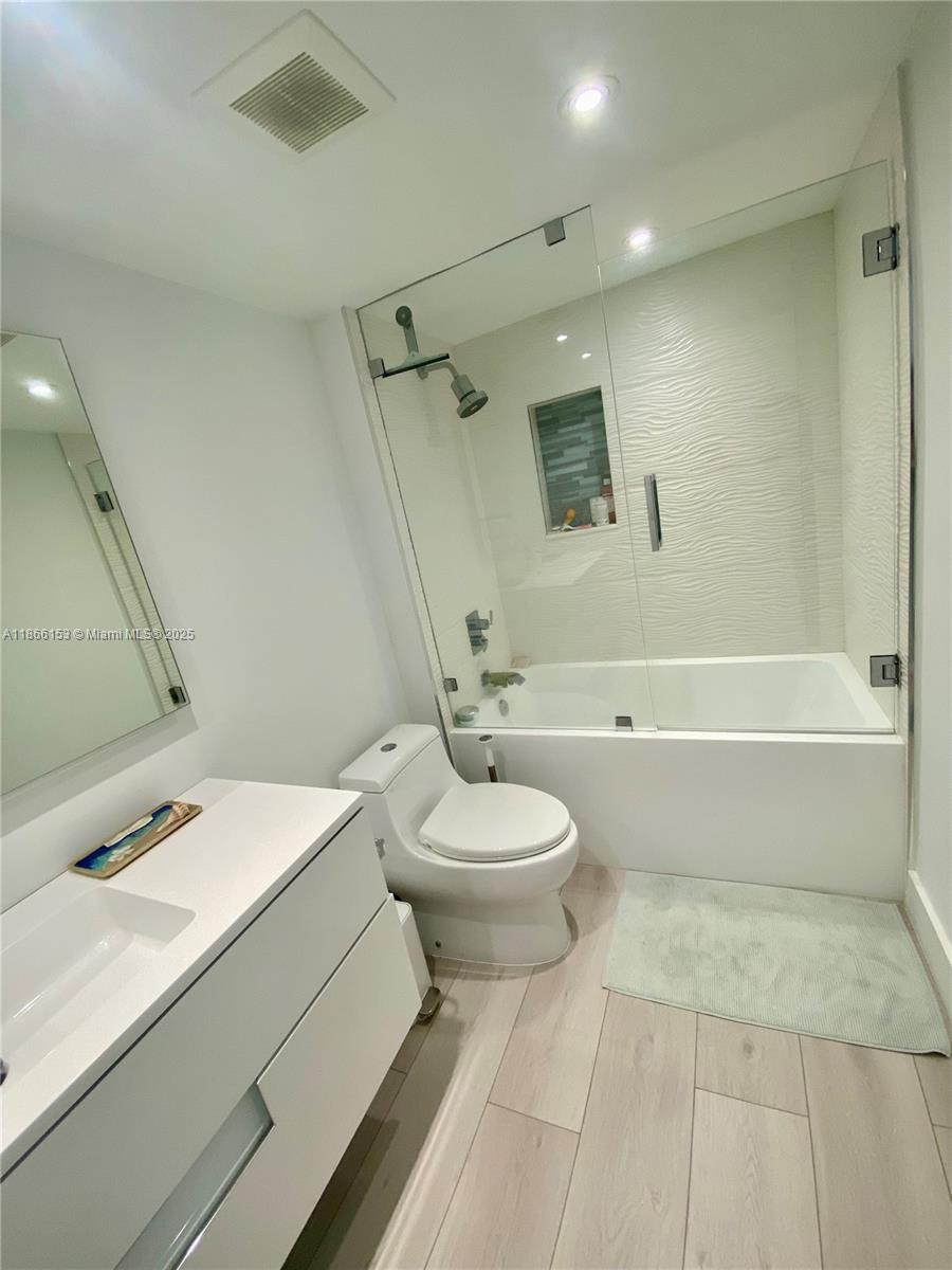 780 NE 69th St #1407,Miami, FL 33138