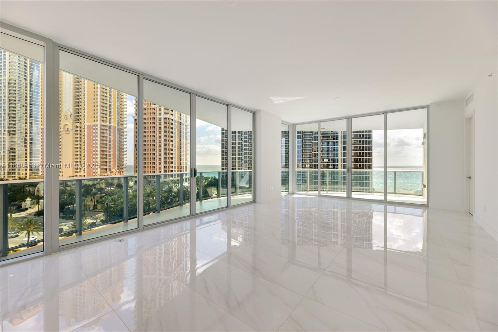 image Aurora Sunny Isles1
