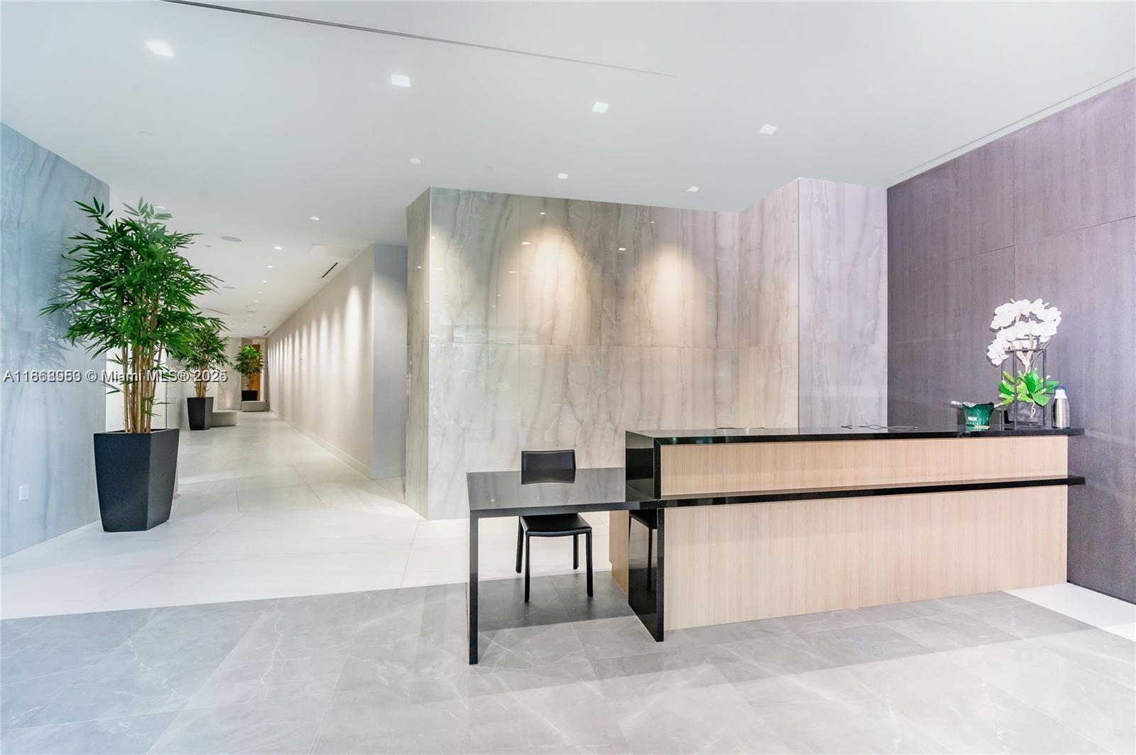 image Aurora Sunny Isles22