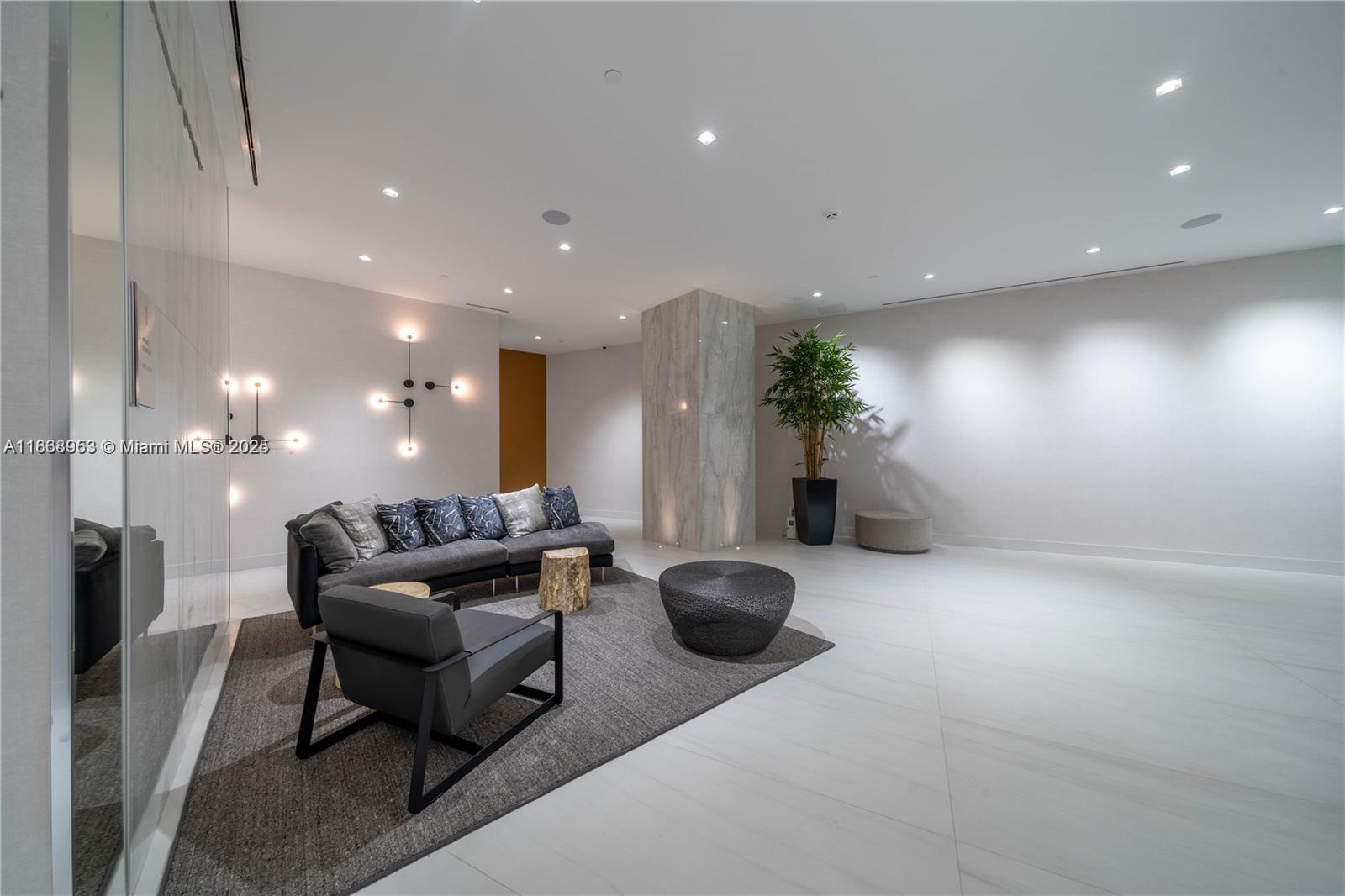 image Aurora Sunny Isles26