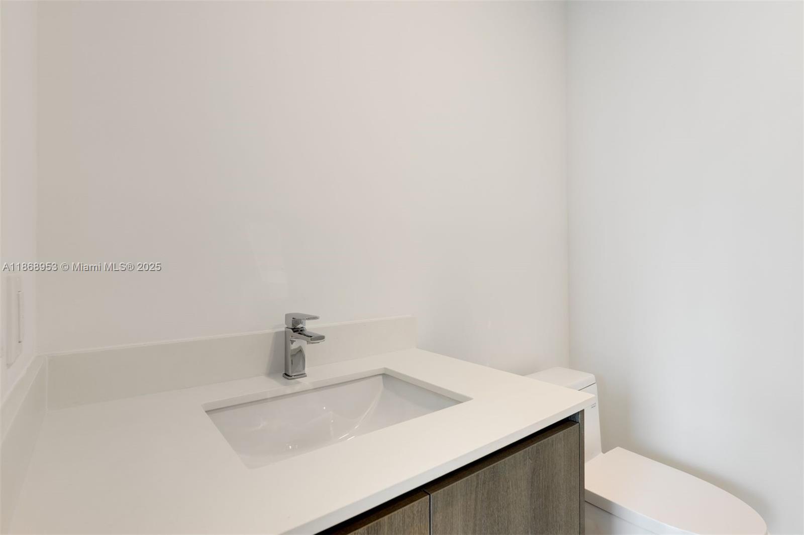 image Aurora Sunny Isles32