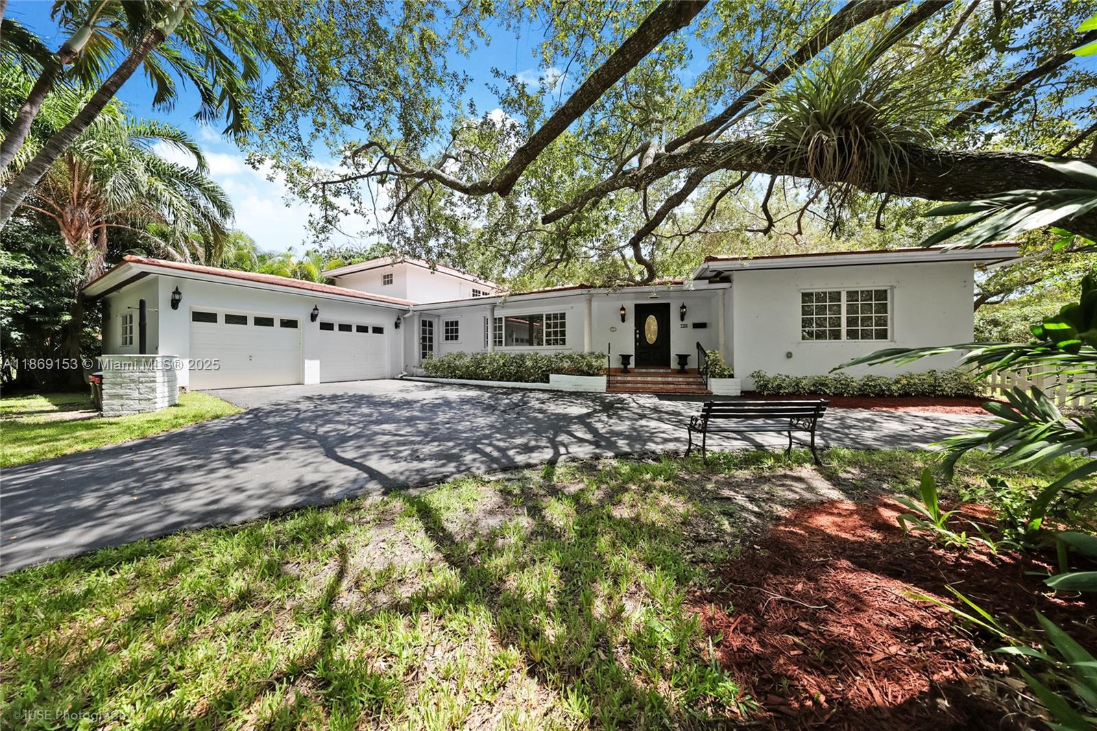 5209 Riviera Dr #1