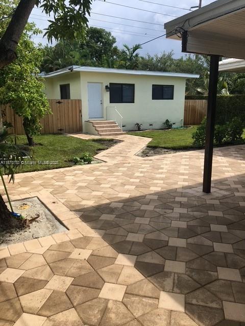 4803 NW 4th Ter