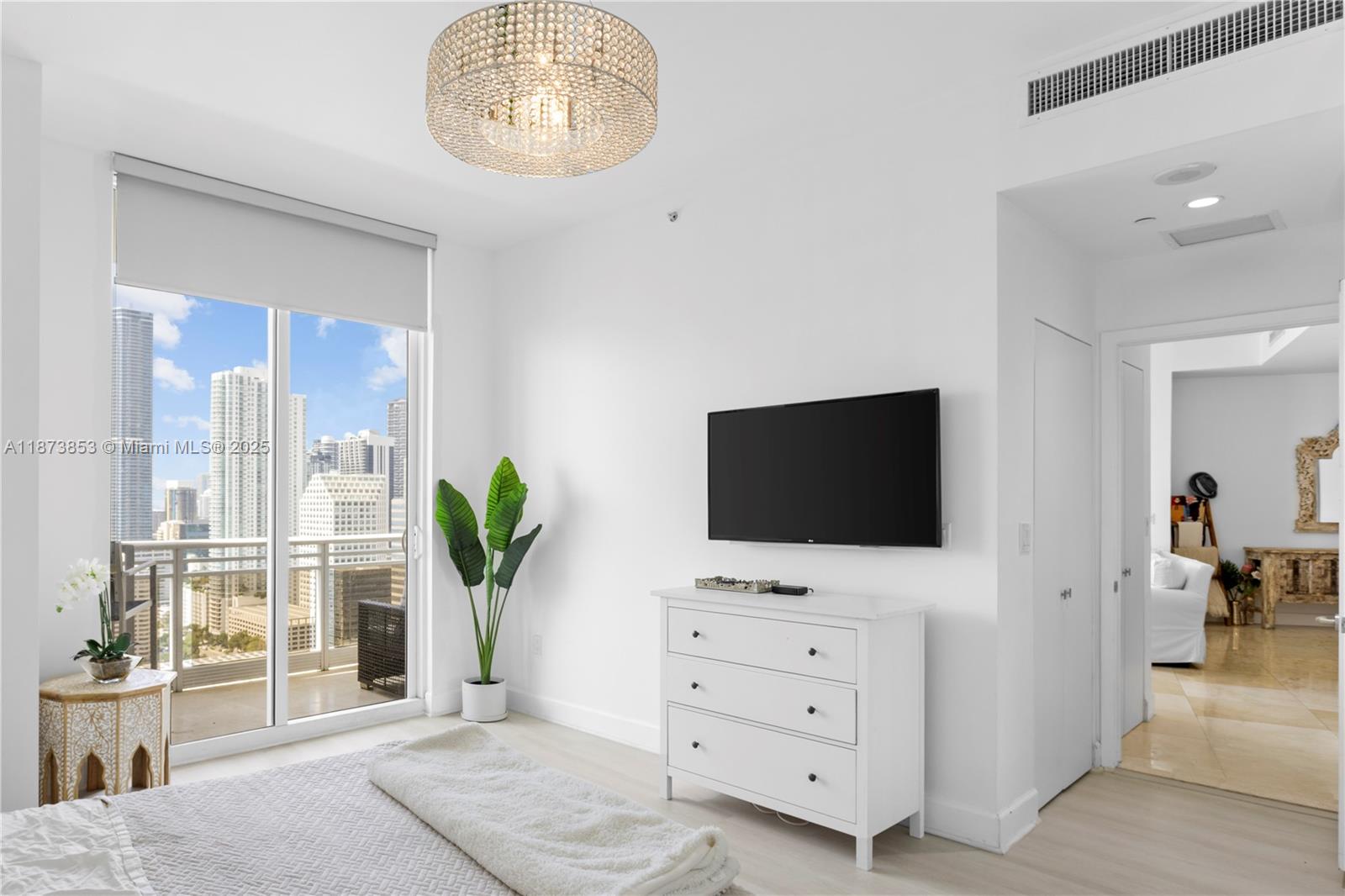 image Carbonell Condo1