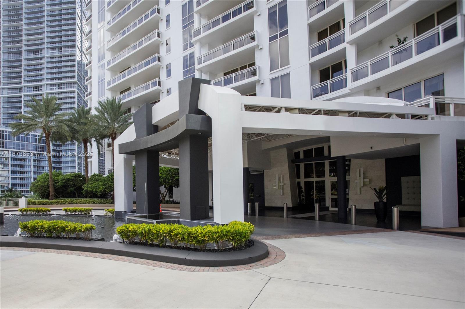 image Carbonell Condo19