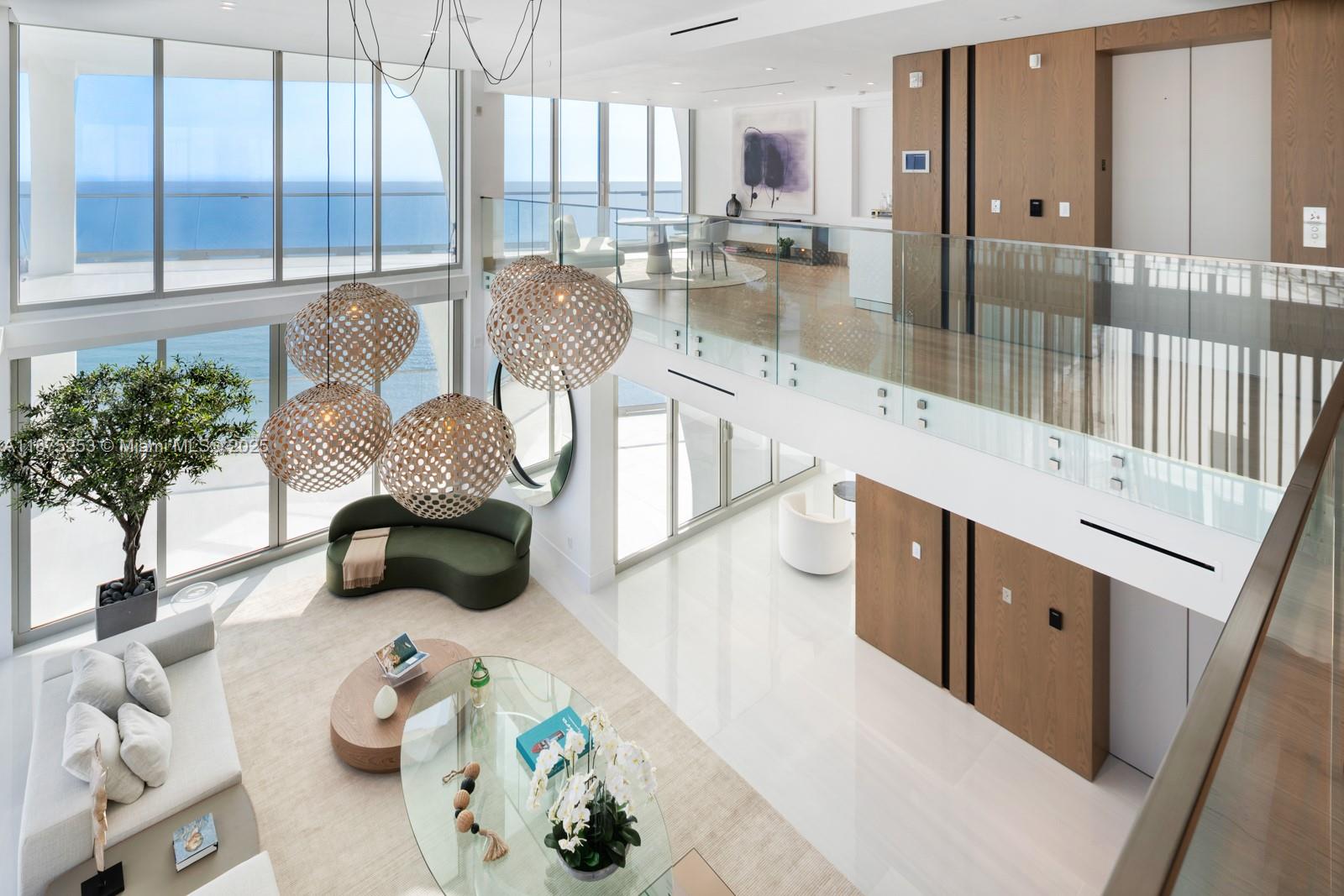 16901 Collins Ave #5105
