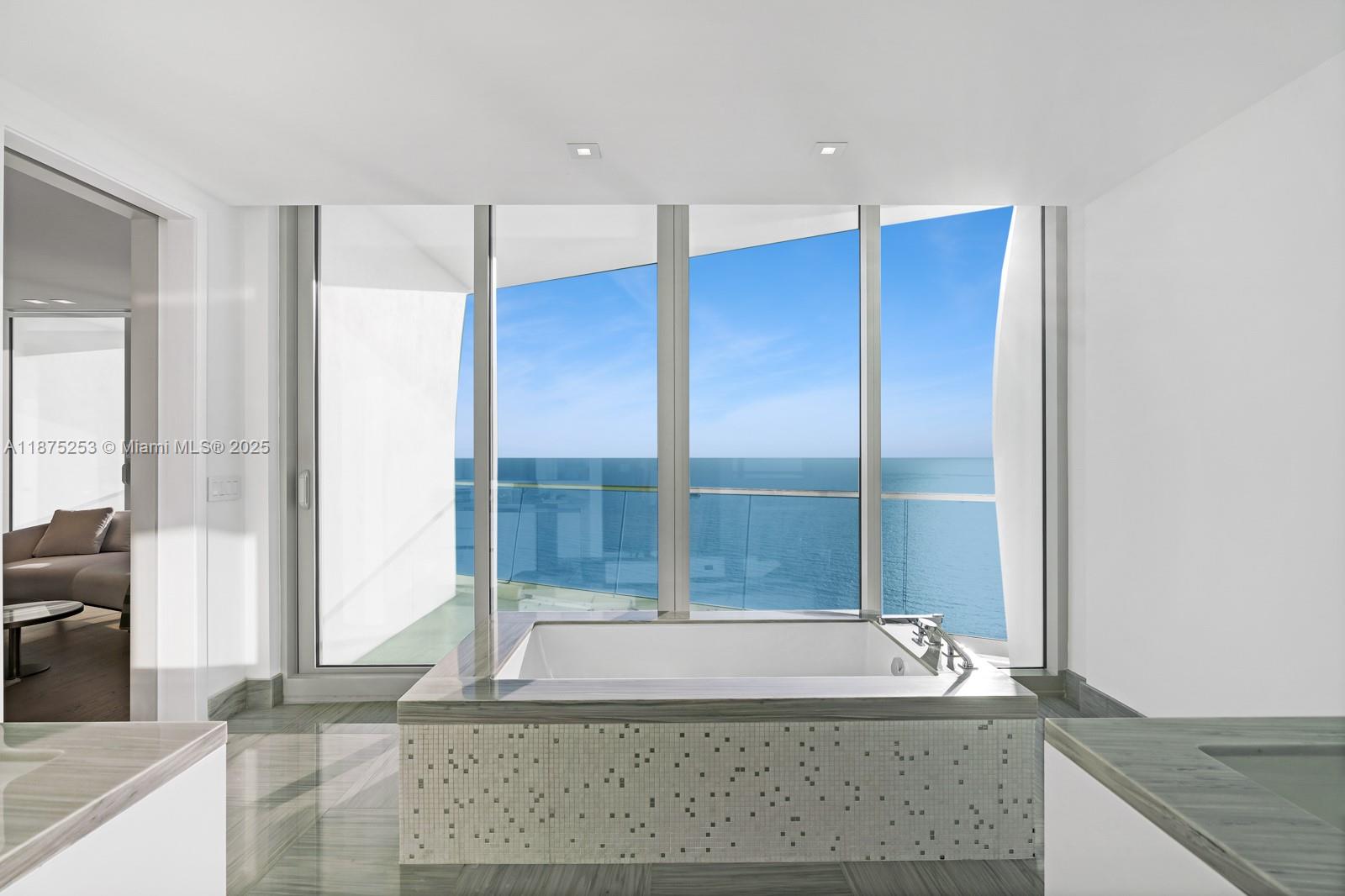 image Jade Signature Condo11