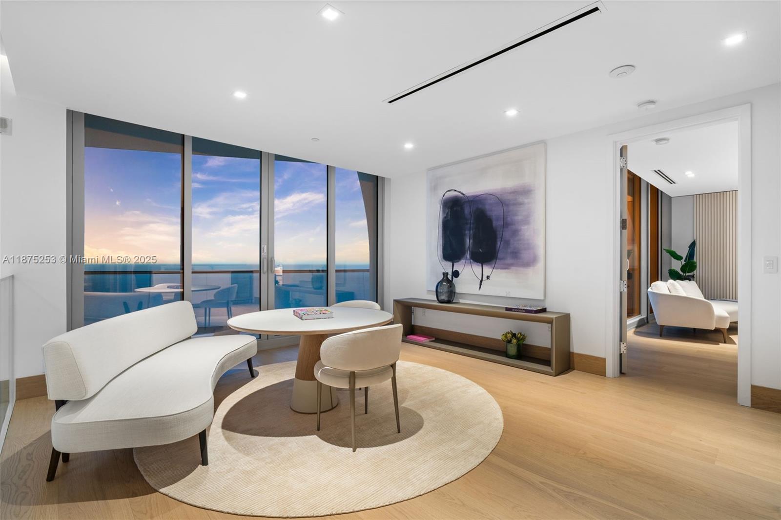 image Jade Signature Condo17