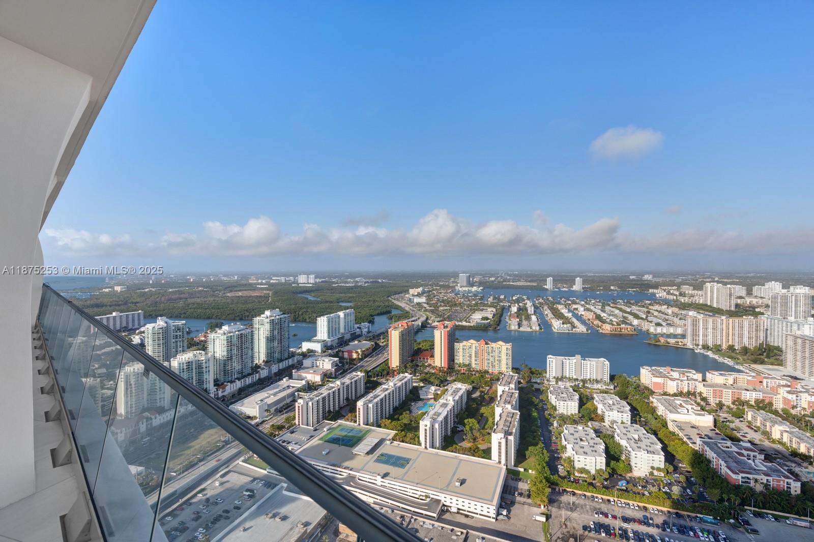 image Jade Signature Condo28